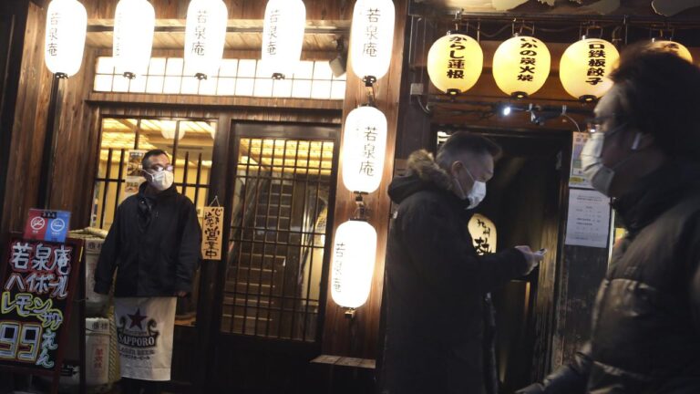 Bar Unik di Jepang Tawarkan Konsultasi Karier